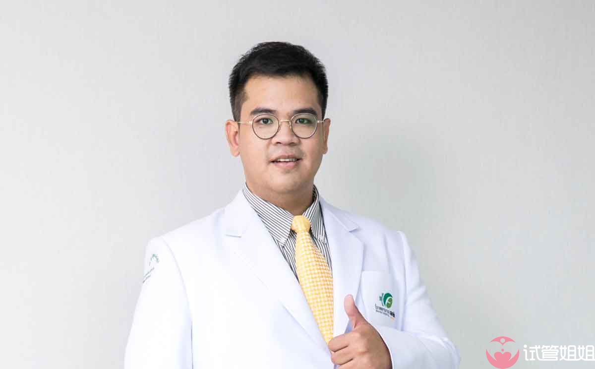 泰国试管婴儿医生Dew博士